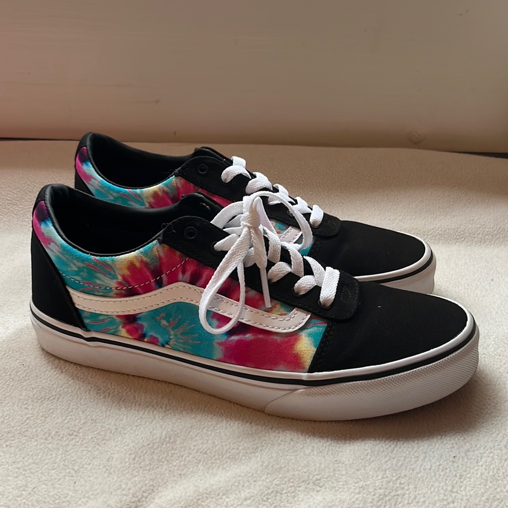 Canvas tie dye Vans